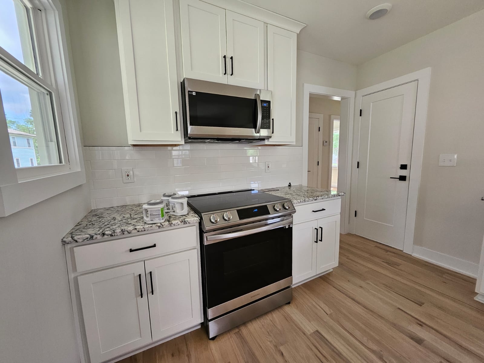 2818 Vaulx Lane
